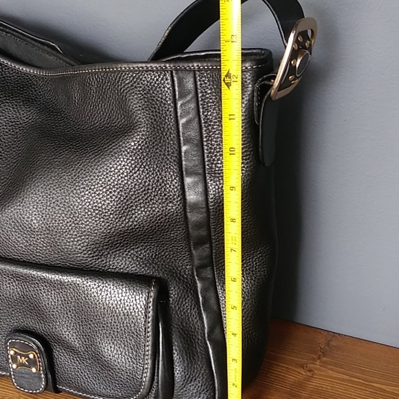 Michael Kors purse - Picture 4 of 13